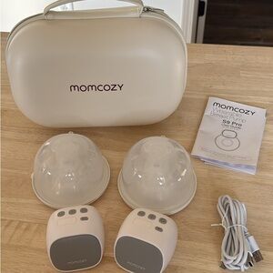 momcozy Wearable Breast Pump S9 Pro - Cream/Gray